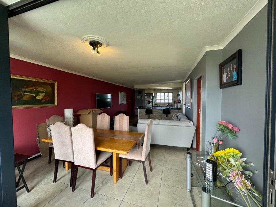 2 Bedroom Property for Sale in Westcliff Western Cape